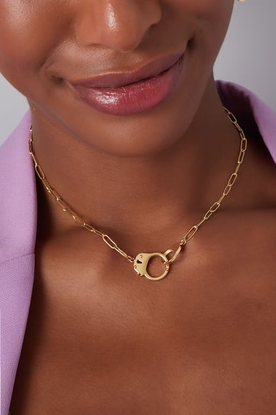 Mit einer Gliederkette verbundener Anhänger – Goldfarbe - Goldfarbefarbe h5 Bild3